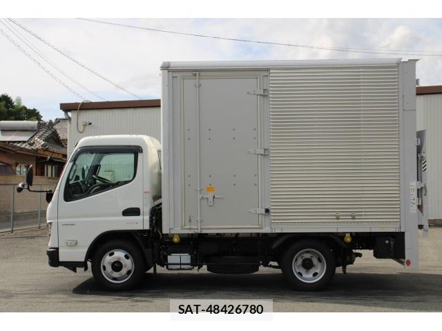 MITSUBISHI FUSO CANTER 2023-05 7793522-3