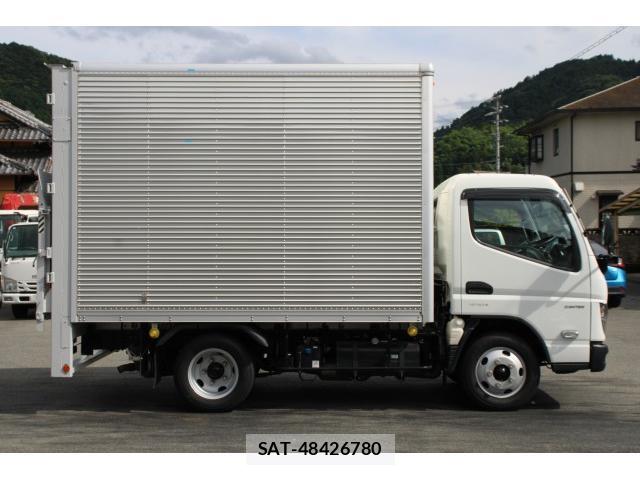 MITSUBISHI FUSO CANTER 2023-05 7793522-4