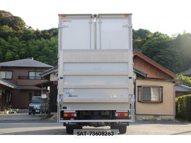 MITSUBISHI FUSO CANTER 2023-05 7793523-7
