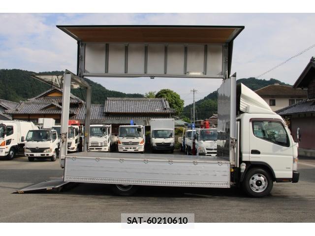 MITSUBISHI FUSO CANTER 2019-03 7793525-4
