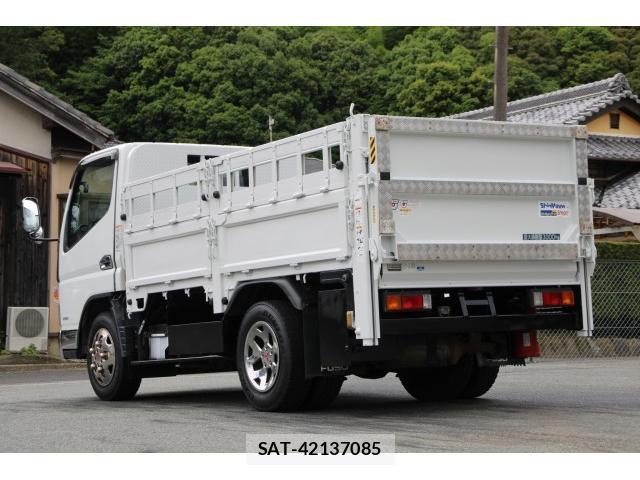 MITSUBISHI FUSO CANTER 2019-04 7793529-5