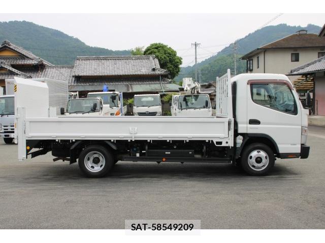 MITSUBISHI FUSO CANTER 2015-04 7793538-4