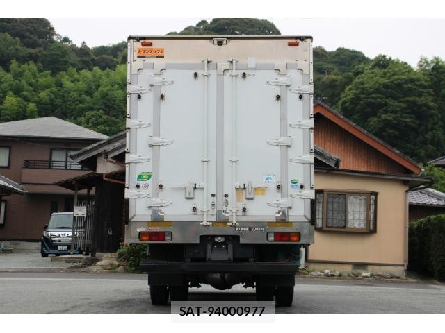 MITSUBISHI FUSO CANTER 2016-02 7793540-4