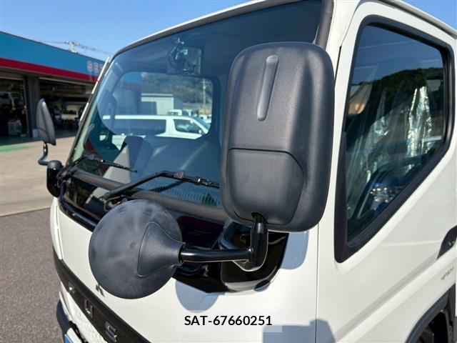 MITSUBISHI FUSO CANTER 2025-07 7794617-17