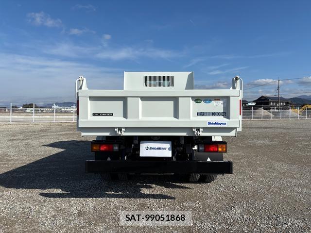 MITSUBISHI FUSO CANTER 2025-12 7795946-13