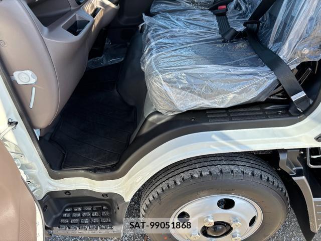 MITSUBISHI FUSO CANTER 2025-12 7795946-16