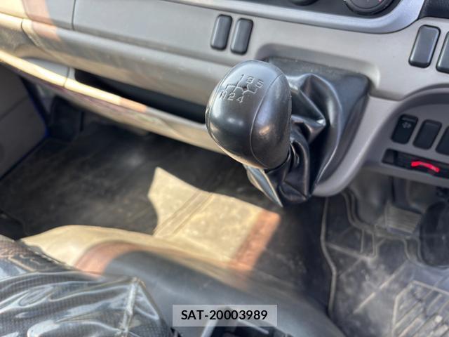 MITSUBISHI FUSO CANTER 2017-10 7795947-13