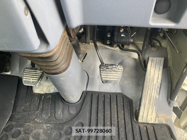 MITSUBISHI FUSO CANTER 2008 7796240-6