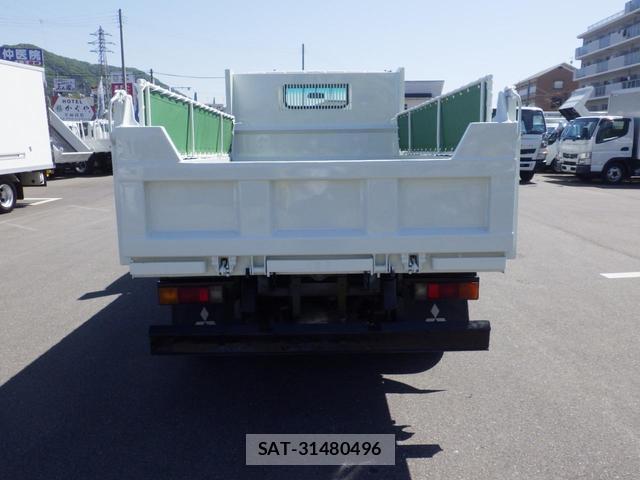 MITSUBISHI FUSO CANTER 2014-04 7796432-3