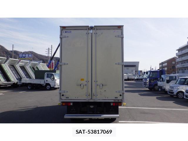 MITSUBISHI FUSO CANTER 2012-12 7796433-3