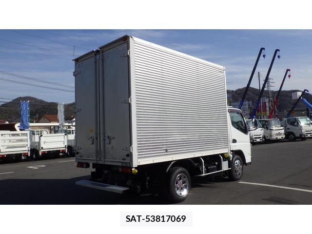 MITSUBISHI FUSO CANTER 2012-12 7796433-4