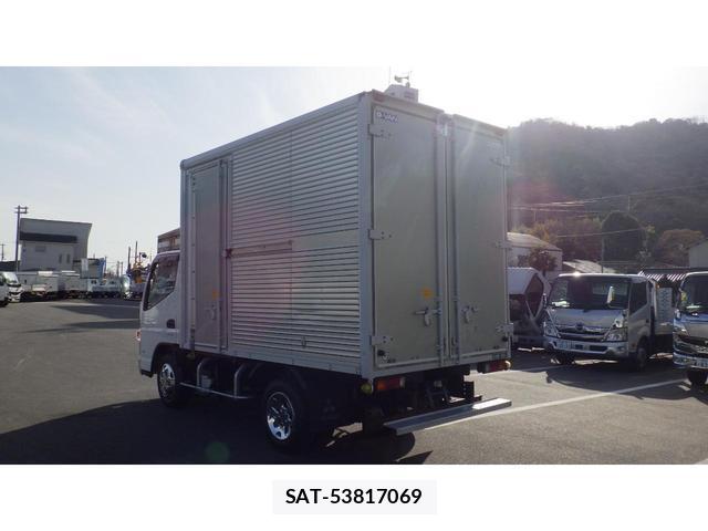 MITSUBISHI FUSO CANTER 2012-12 7796433-5