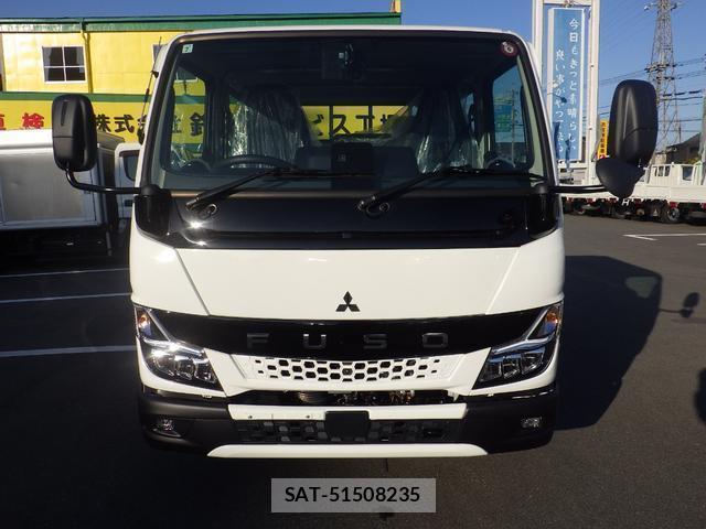 MITSUBISHI FUSO CANTER 2024-10 7796434-1
