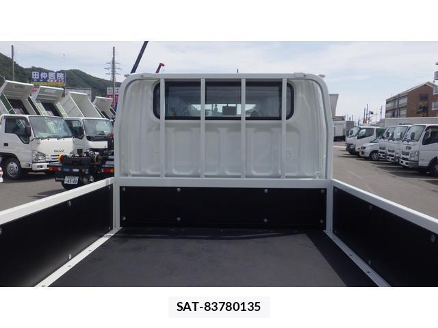 MITSUBISHI FUSO CANTER 2024-10 7796435-5