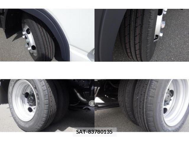 MITSUBISHI FUSO CANTER 2024-10 7796435-8