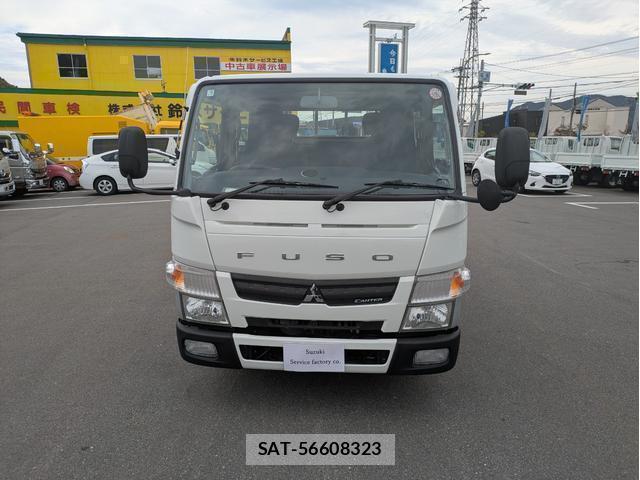 MITSUBISHI FUSO CANTER 2015-08 7796439-2
