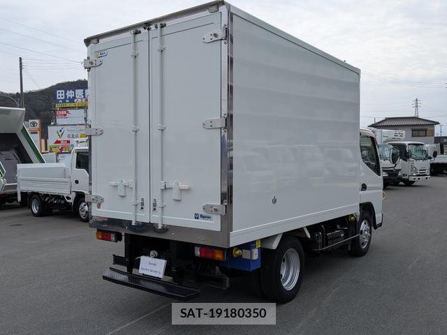 MITSUBISHI FUSO CANTER 2015-07 7796444-4