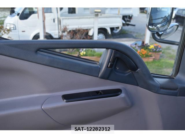 MITSUBISHI FUSO CANTER 2014-02 7796548-16