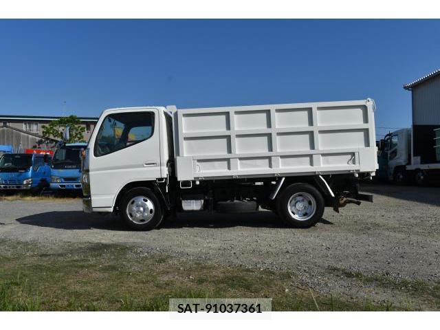 MITSUBISHI FUSO CANTER 2012-10 7796553-4