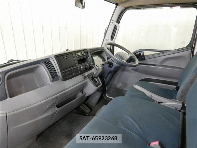 MITSUBISHI FUSO CANTER 2013-01 7797936-2