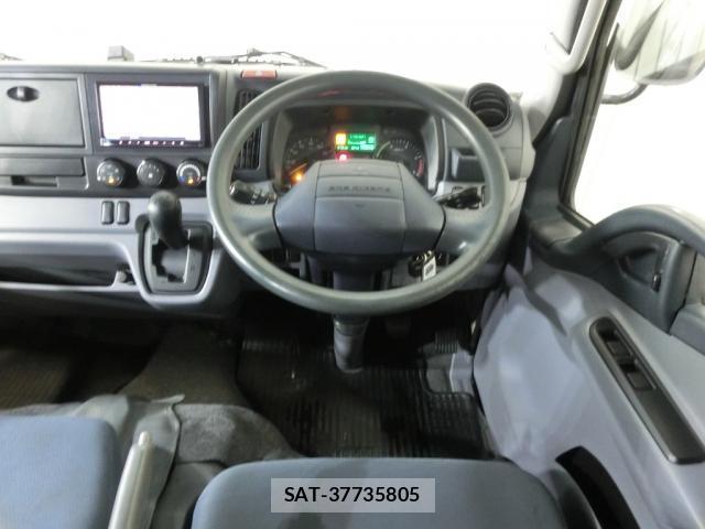MITSUBISHI FUSO CANTER 2015-12 7797939-19
