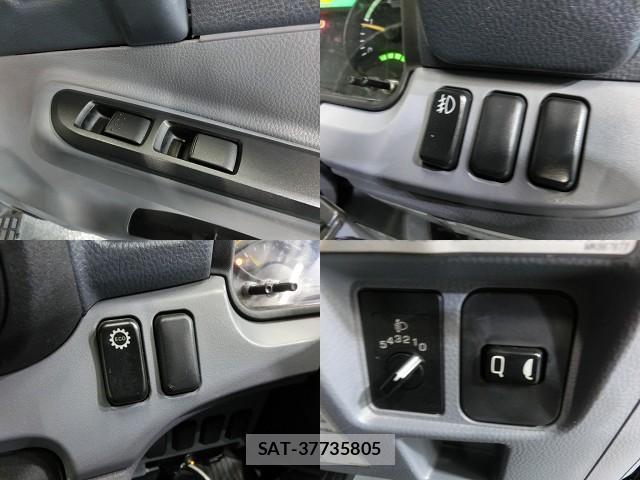 MITSUBISHI FUSO CANTER 2015-12 7797939-6