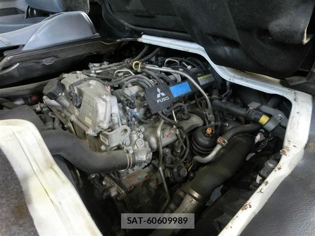 MITSUBISHI FUSO CANTER 2014-09 7797946-17