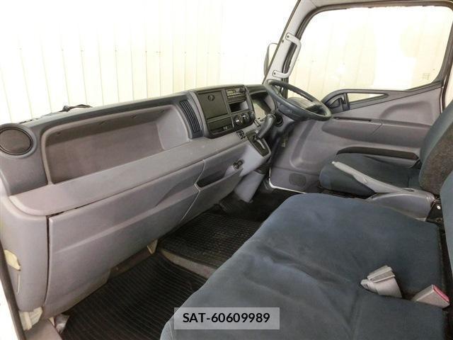 MITSUBISHI FUSO CANTER 2014-09 7797946-2
