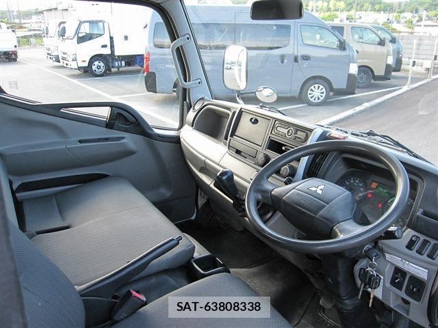 MITSUBISHI FUSO CANTER 2017-02 7797952-11