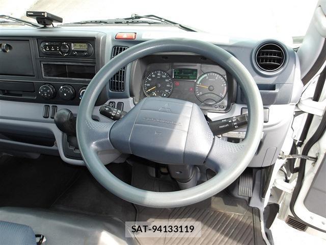 MITSUBISHI FUSO CANTER 2015-04 7797955-19