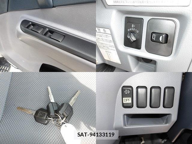 MITSUBISHI FUSO CANTER 2015-04 7797955-5