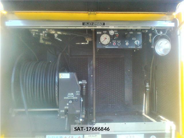 MITSUBISHI FUSO CANTER 2002-04 7798398-3