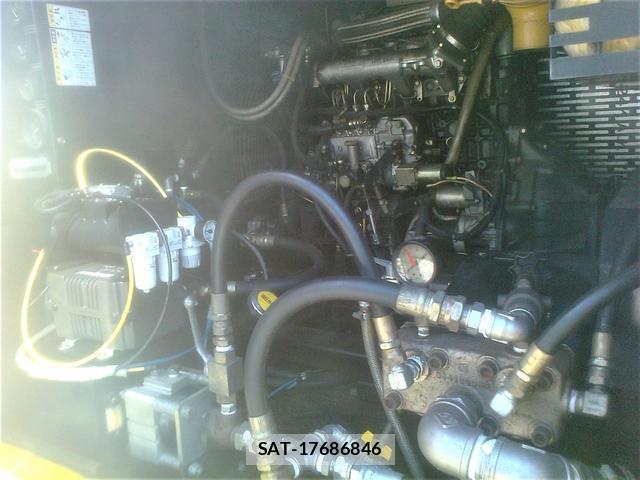 MITSUBISHI FUSO CANTER 2002-04 7798398-5
