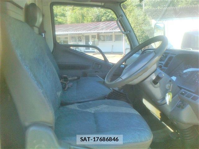 MITSUBISHI FUSO CANTER 2002-04 7798398-6