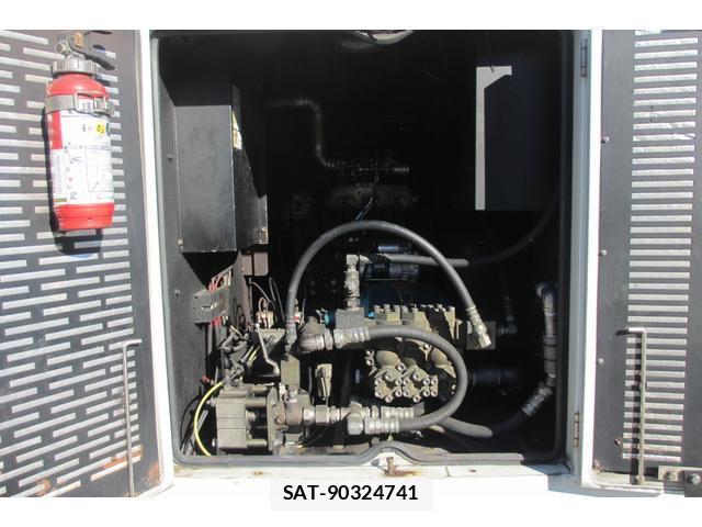 MITSUBISHI FUSO CANTER 2011-09 7798406-9