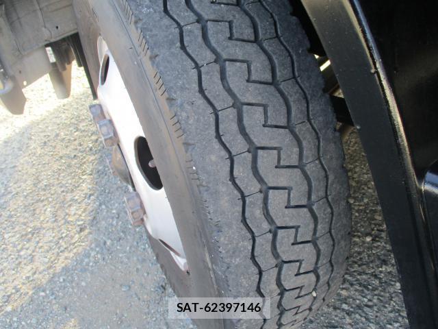 MITSUBISHI FUSO CANTER 2018-06 7799765-4