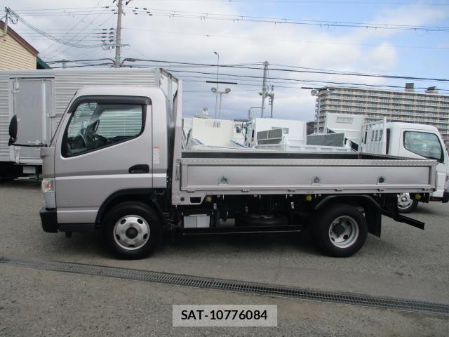 MITSUBISHI FUSO CANTER 2017-11 7799771-1