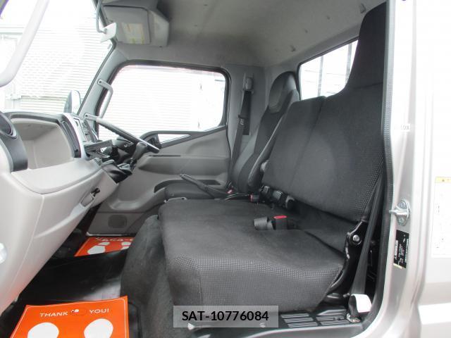 MITSUBISHI FUSO CANTER 2017-11 7799771-8