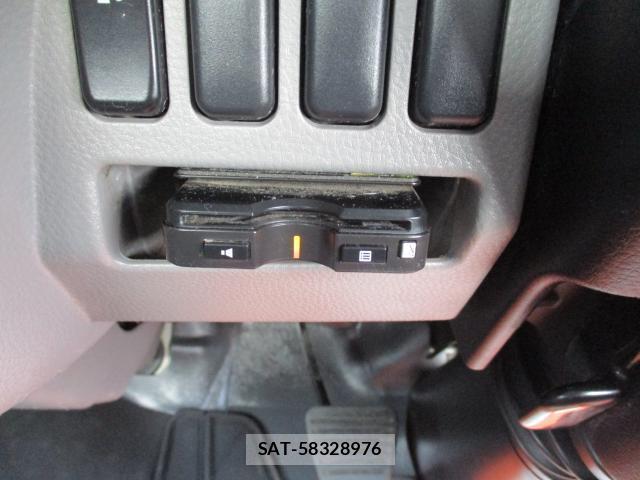 MITSUBISHI FUSO CANTER 2017-03 7799774-19