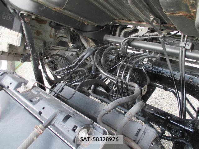 MITSUBISHI FUSO CANTER 2017-03 7799774-6