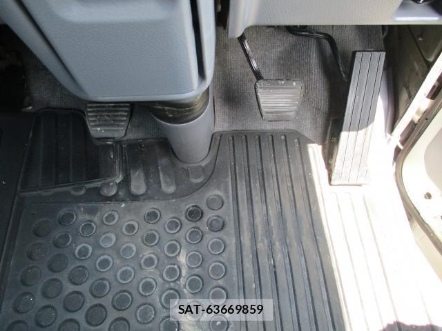 MITSUBISHI FUSO CANTER 2006-02 7799781-7