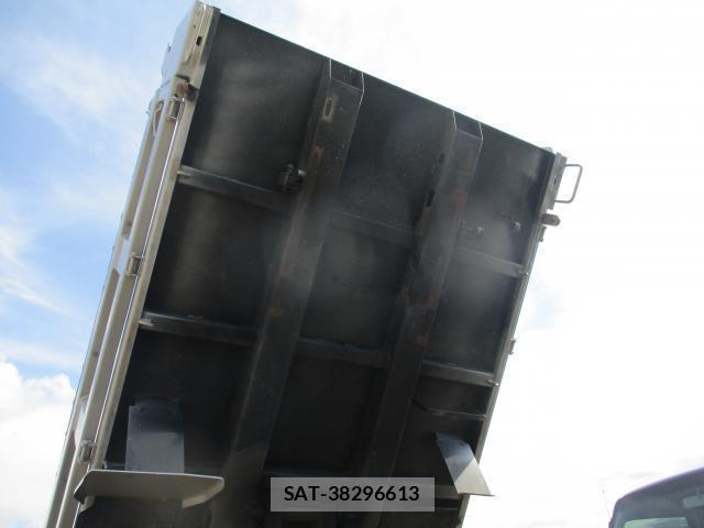 MITSUBISHI FUSO CANTER 2020-08 7799786-16