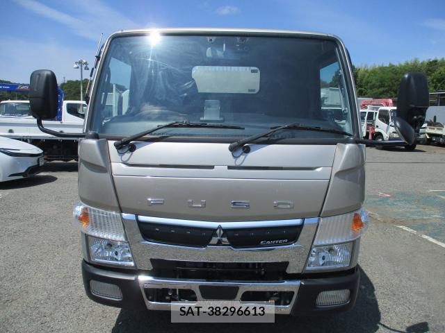 MITSUBISHI FUSO CANTER 2020-08 7799786-9