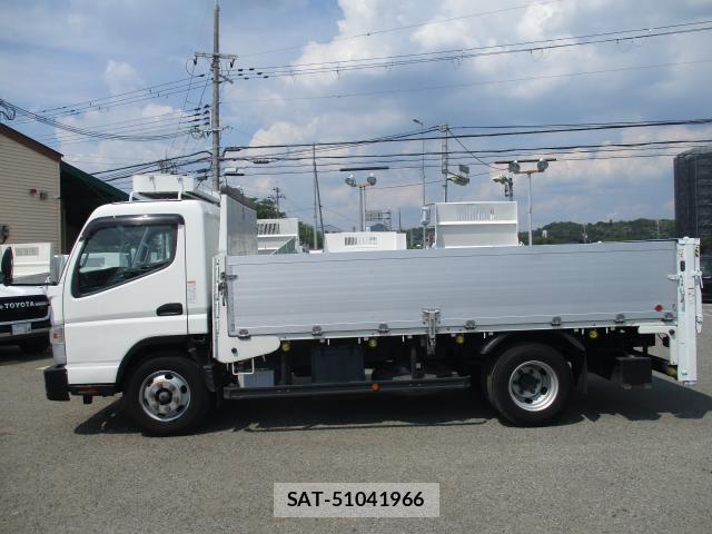 MITSUBISHI FUSO CANTER 2016-05 7799789-2