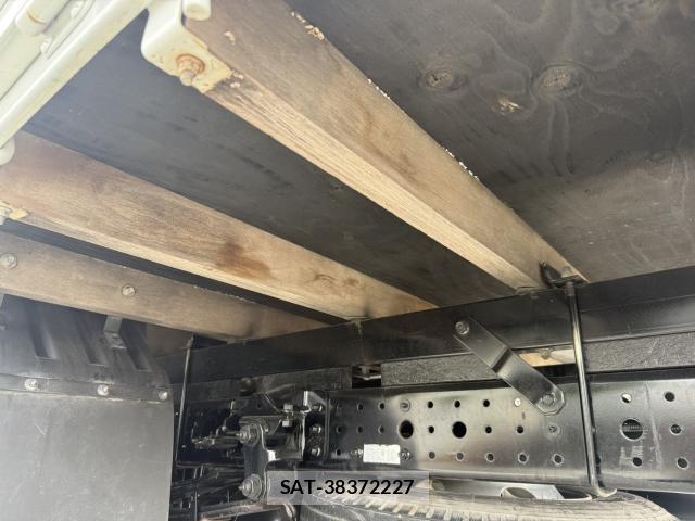 MITSUBISHI FUSO CANTER 2020-07 7799809-16