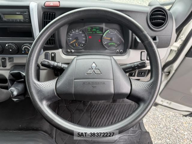 MITSUBISHI FUSO CANTER 2020-07 7799809-18