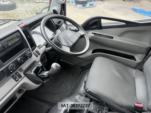 MITSUBISHI FUSO CANTER 2020-07 7799809-19