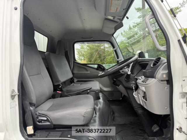 MITSUBISHI FUSO CANTER 2020-07 7799809-8