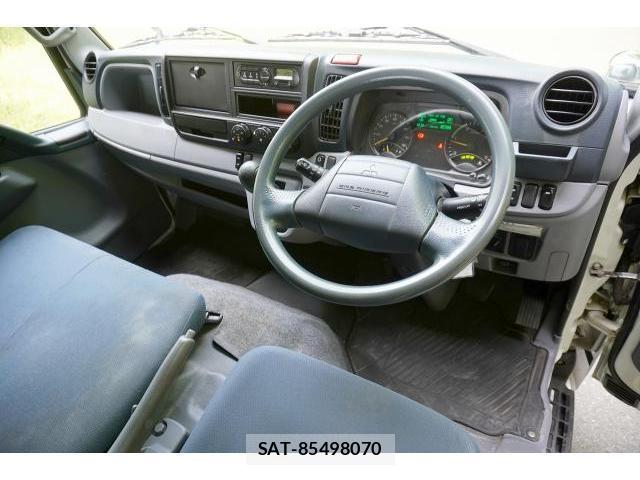 MITSUBISHI FUSO CANTER 2015-10 7800266-2