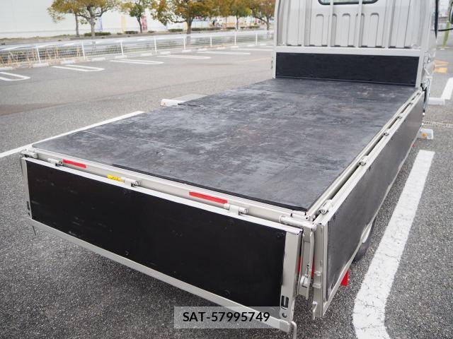 MITSUBISHI FUSO CANTER 2020-09 7801107-17